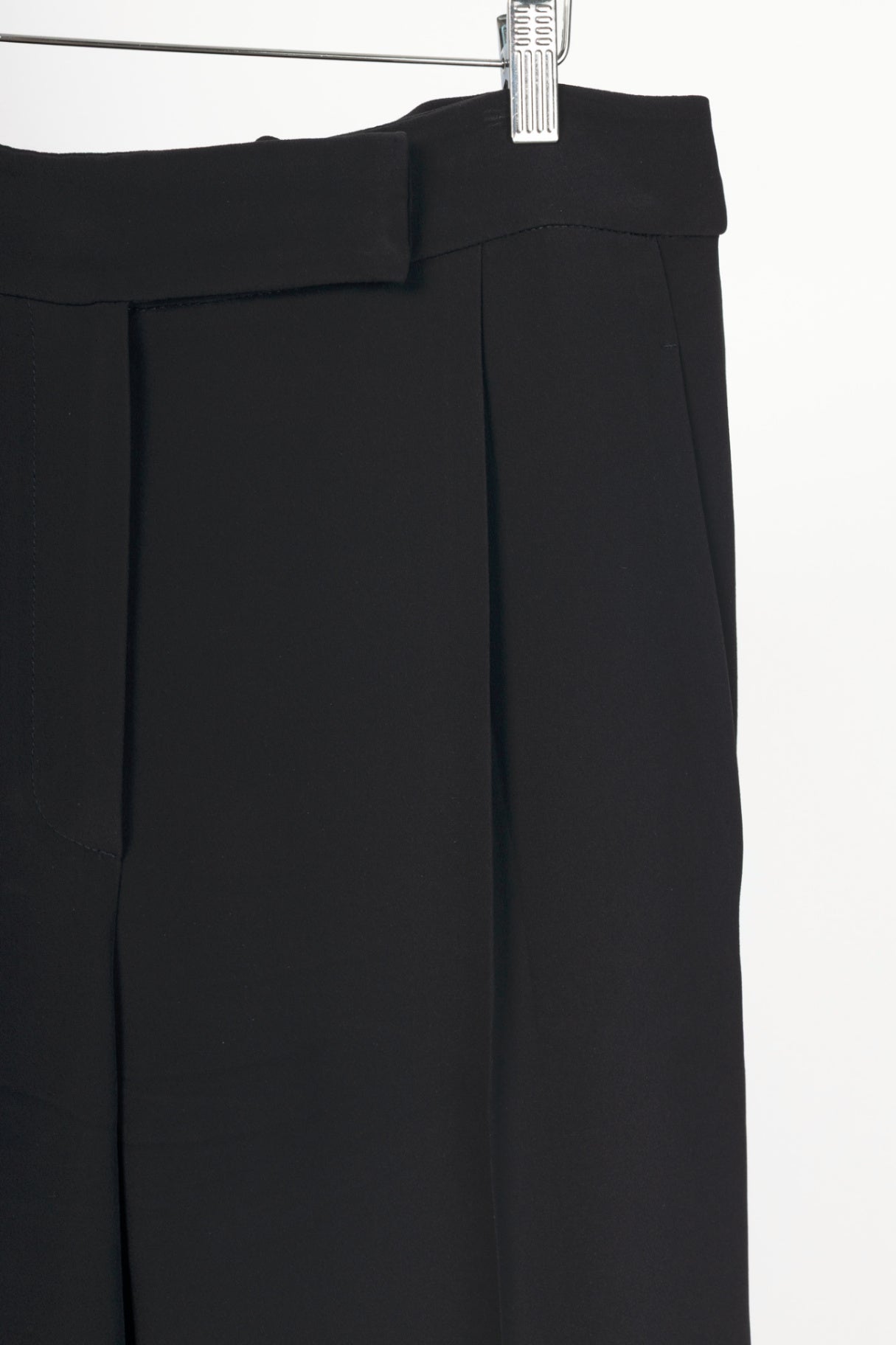 Brunello Cucinelli Black Silk-Blend Crepe Tapered Trousers
