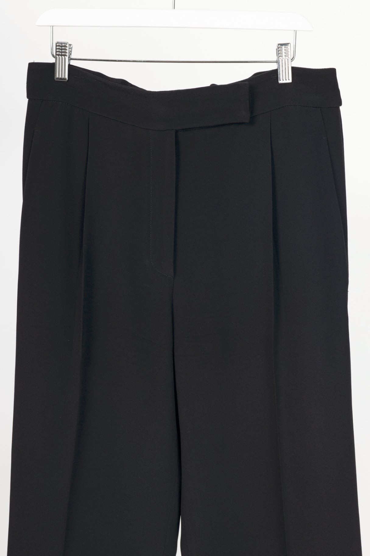 Brunello Cucinelli Black Silk-Blend Crepe Tapered Trousers
