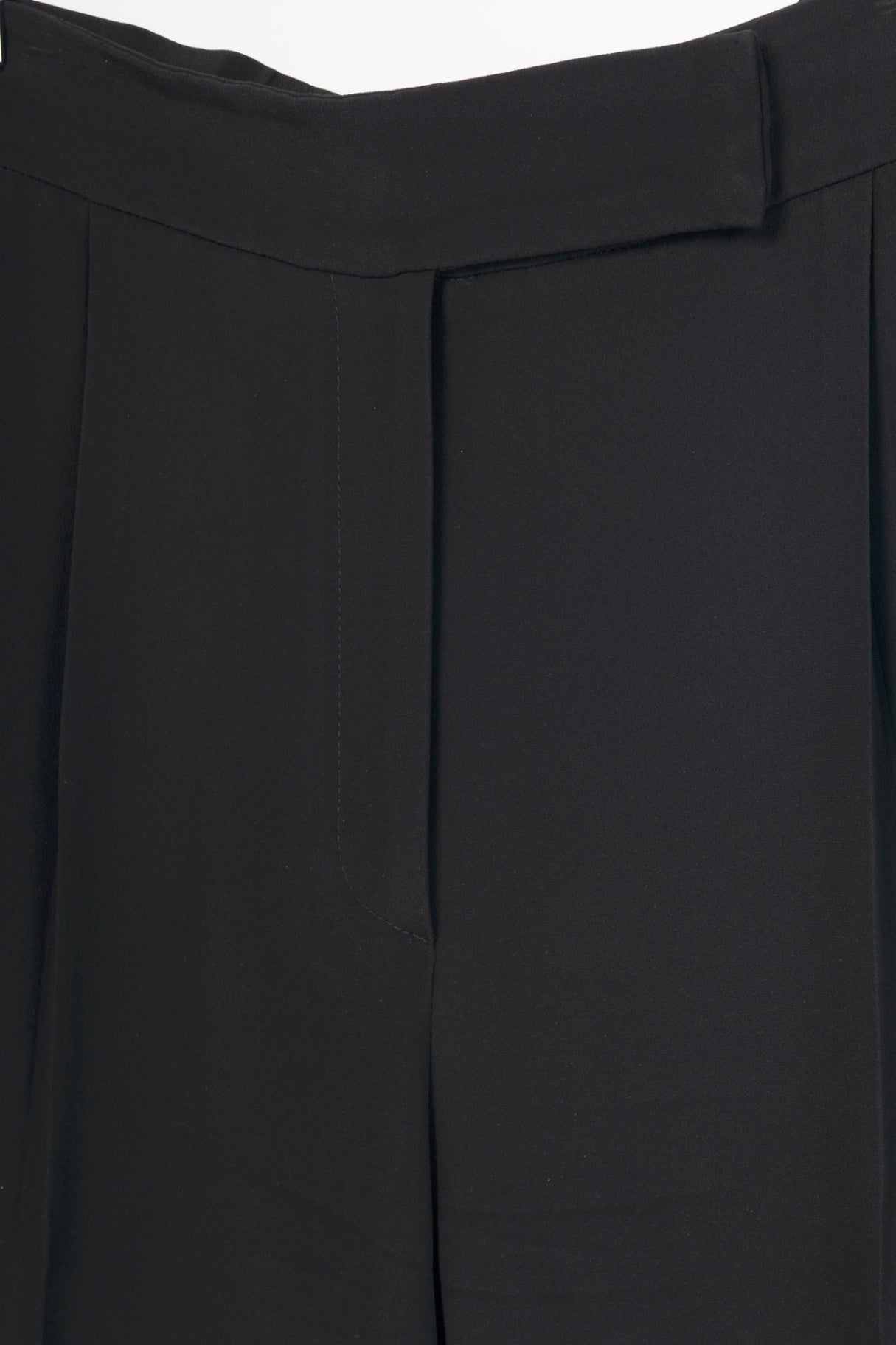 Brunello Cucinelli Black Silk-Blend Crepe Tapered Trousers