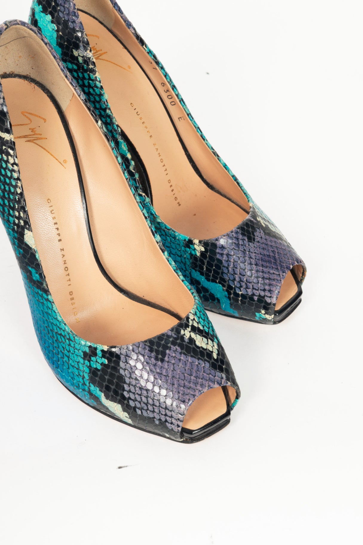 Giuseppe Zanotti Six 100 Blue Snake-Embossed Peep-Toe Pumps