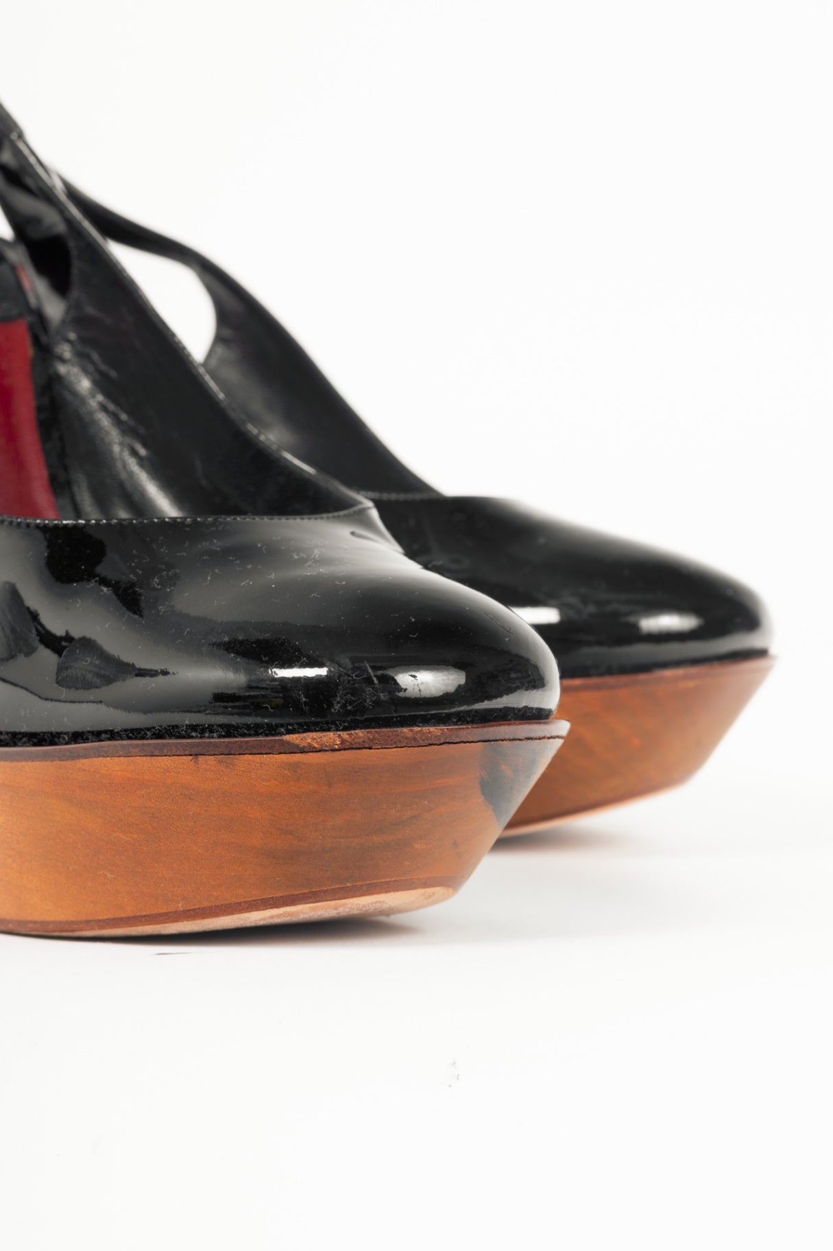 Chloe Scintilla Nero Patent Slingback Wedges