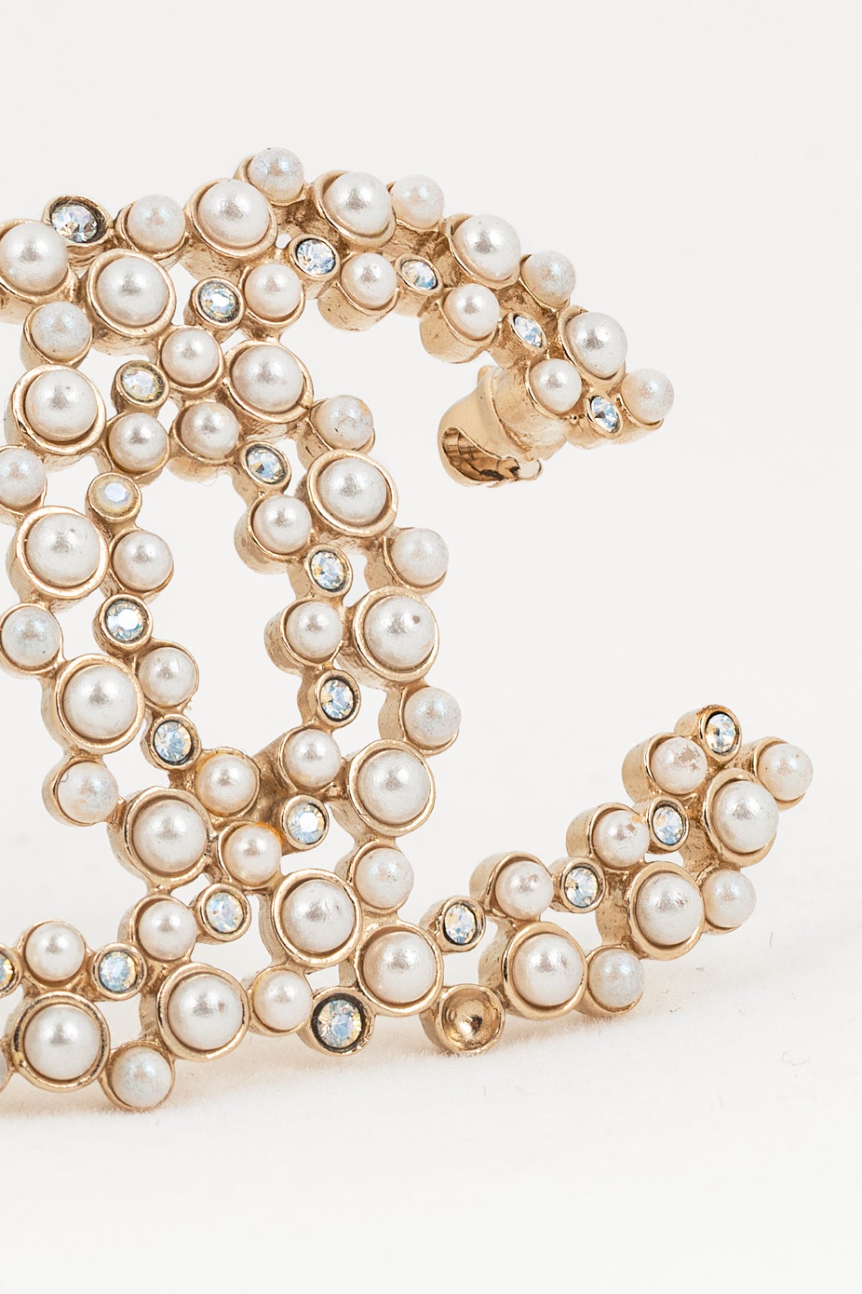Chanel 19B Gold-Tone Faux-Pearl & Crystal-Embellished CC Brooch