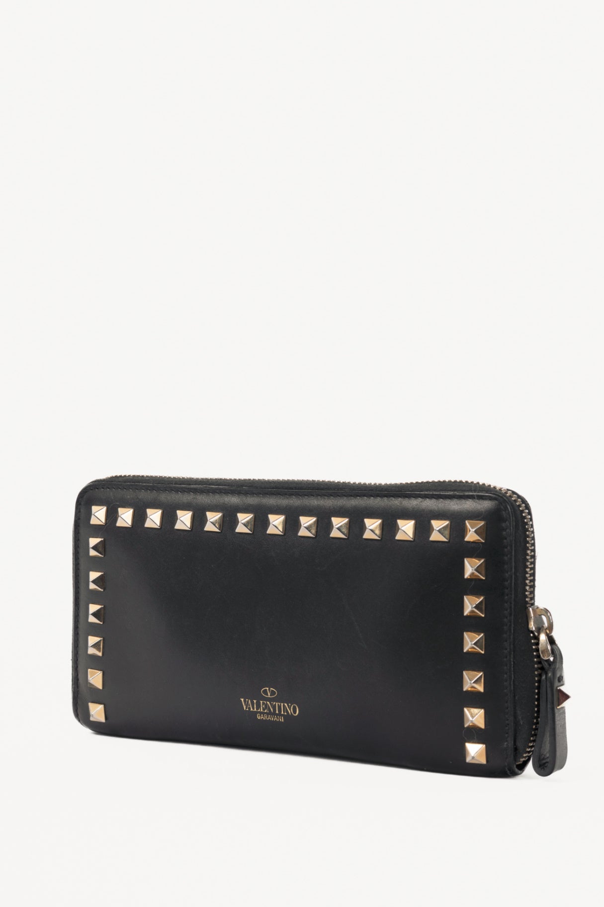 Valentino Garavani Black Leather Rockstud Zip Wallet
