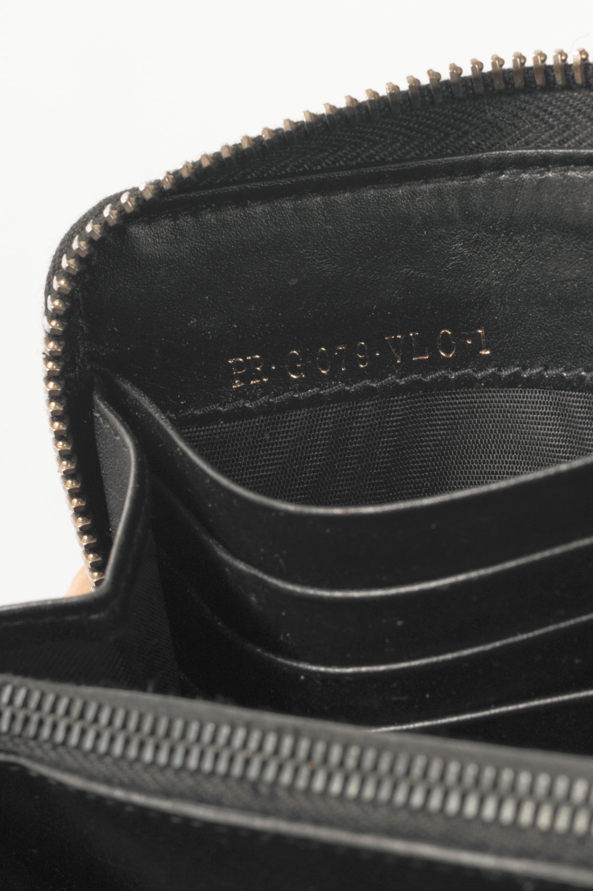 Valentino Garavani Black Leather Rockstud Zip Wallet