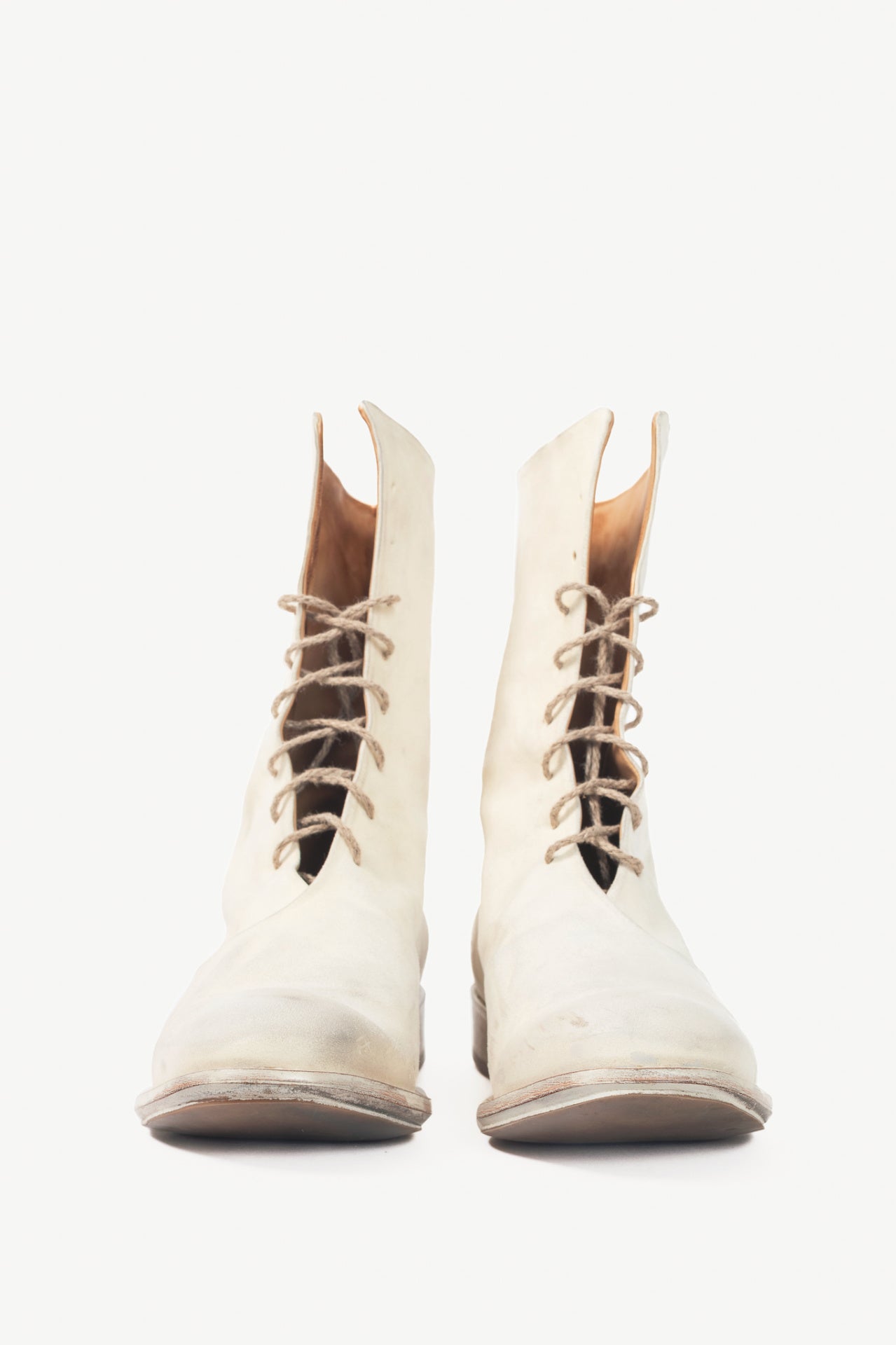 Cherevichkiotvichki Overlap White Reversed Kangaroo Lace-Up Boots