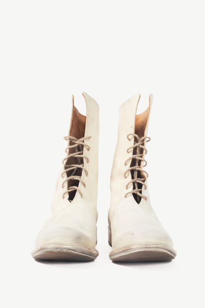 Cherevichkiotvichki Overlap White Reversed Kangaroo Lace-Up Boots