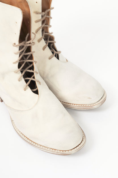 Cherevichkiotvichki Overlap White Reversed Kangaroo Lace-Up Boots