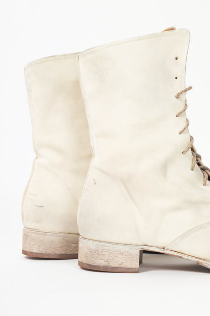 Cherevichkiotvichki Overlap White Reversed Kangaroo Lace-Up Boots
