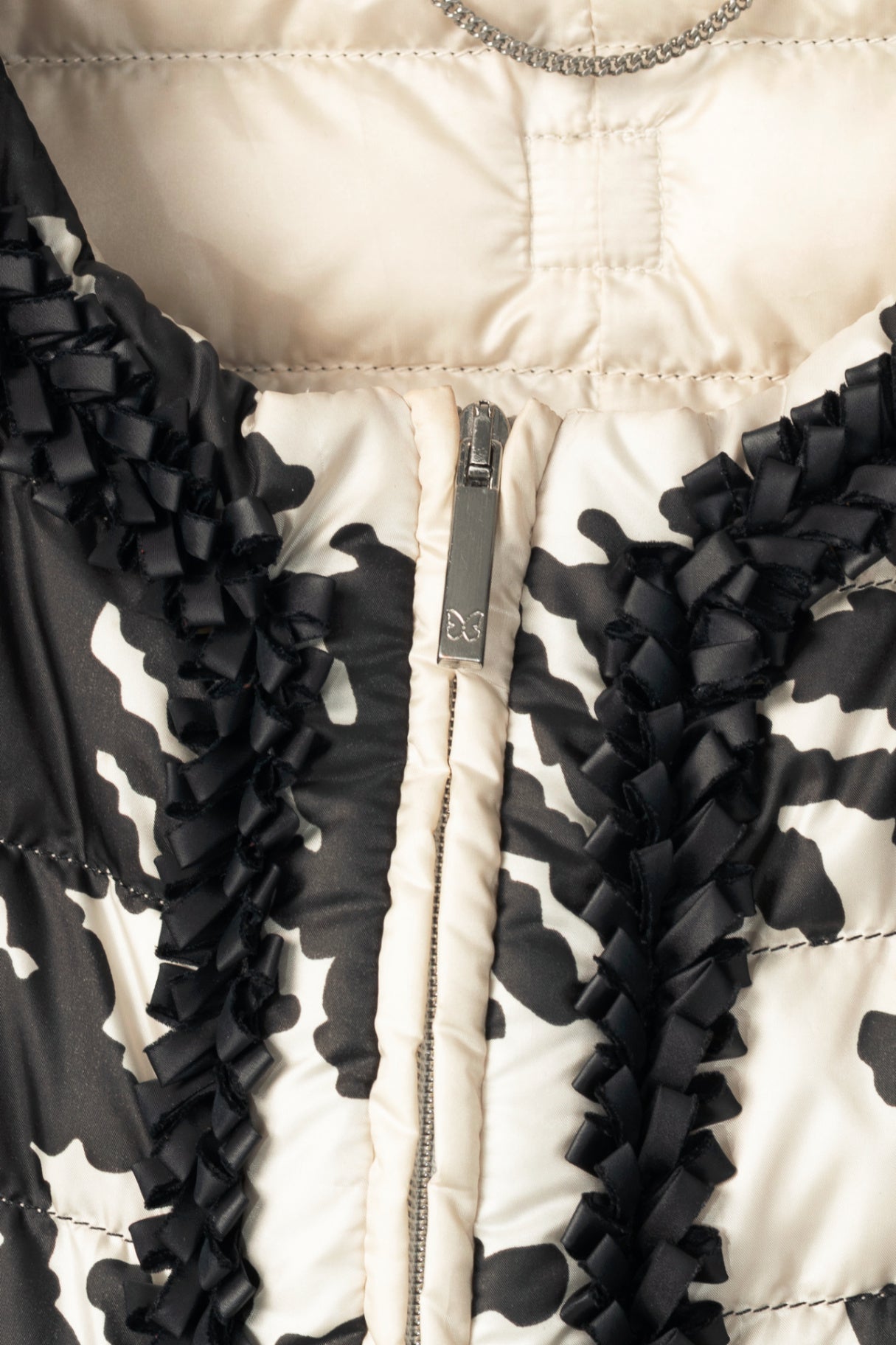 Weekend Max Mara Beige & Black Houndstooth Quilted Loop-Fringe Jacket