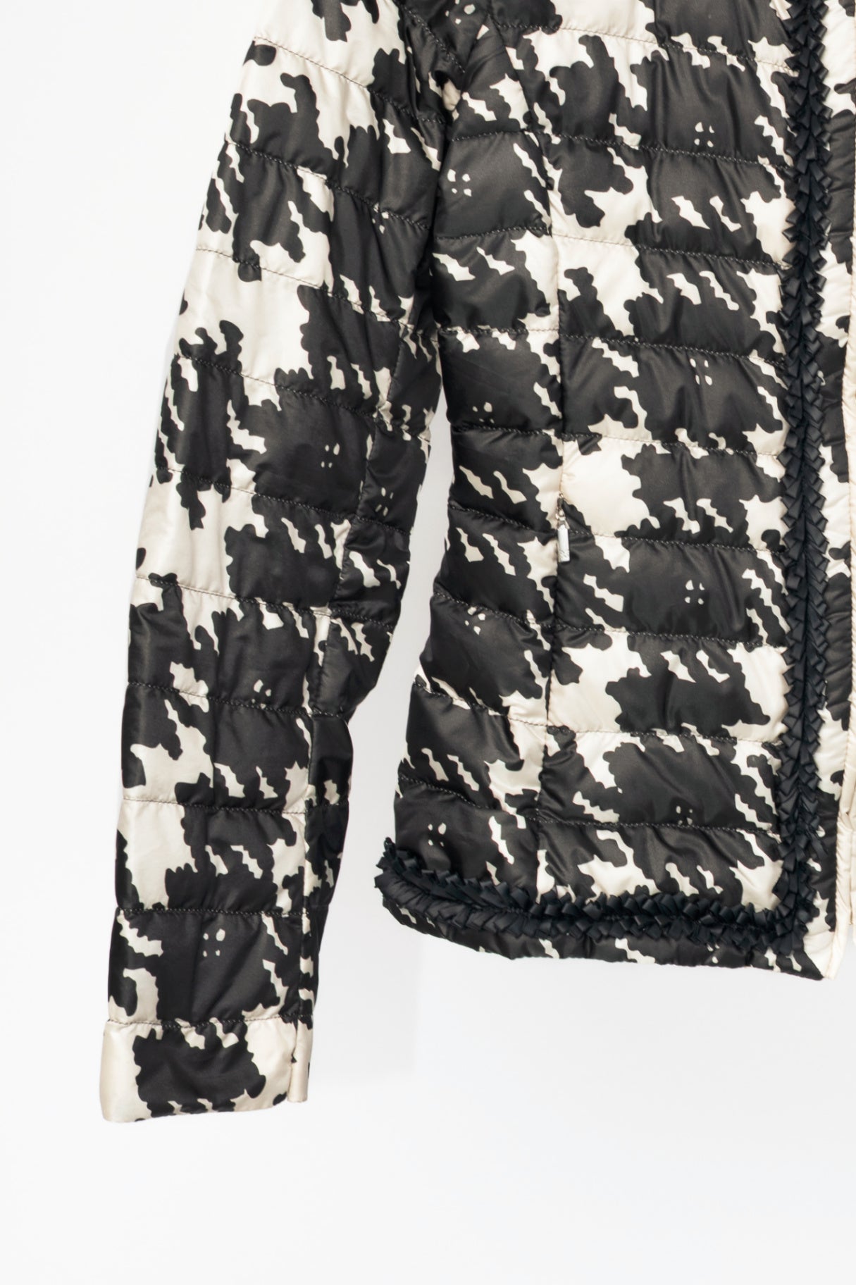 Weekend Max Mara Beige & Black Houndstooth Quilted Loop-Fringe Jacket