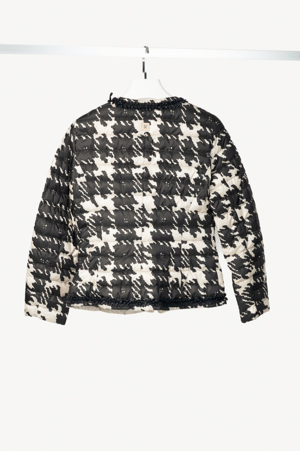 Weekend Max Mara Beige & Black Houndstooth Quilted Loop-Fringe Jacket