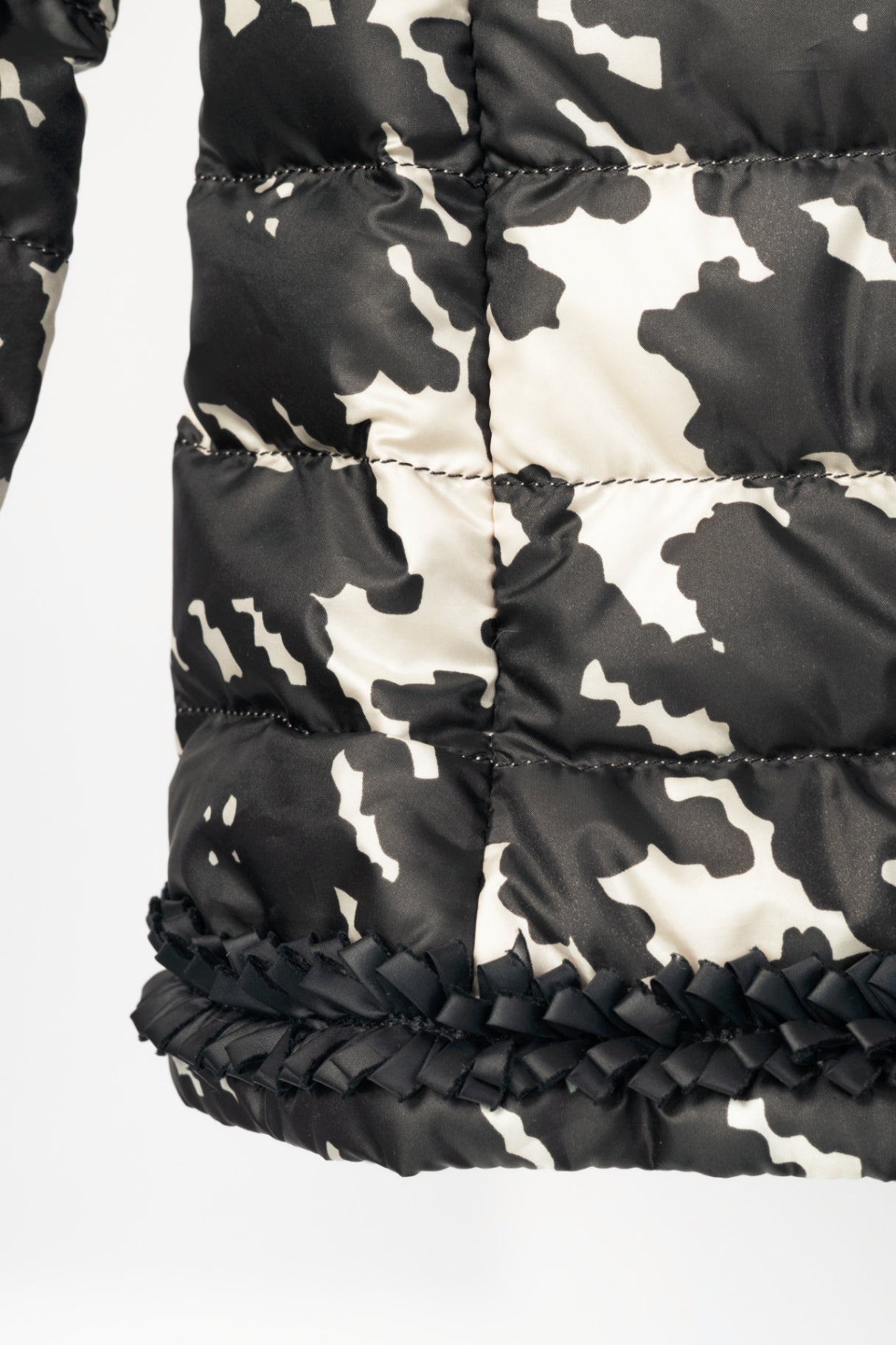 Weekend Max Mara Beige & Black Houndstooth Quilted Loop-Fringe Jacket