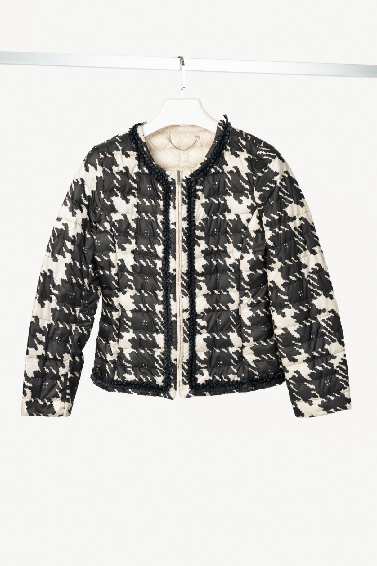 Weekend Max Mara Beige & Black Houndstooth Quilted Loop-Fringe Jacket