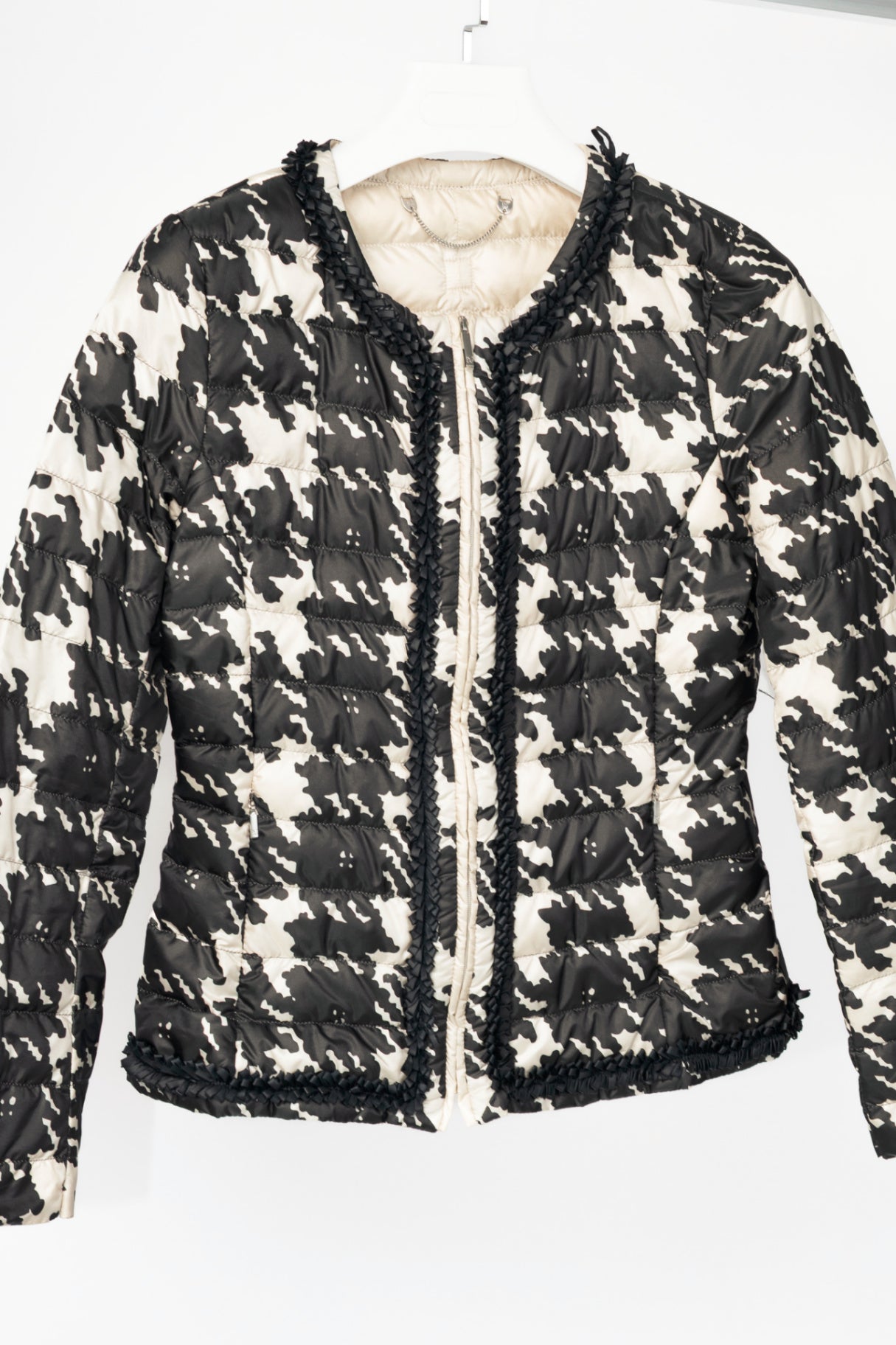 Weekend Max Mara Beige & Black Houndstooth Quilted Loop-Fringe Jacket