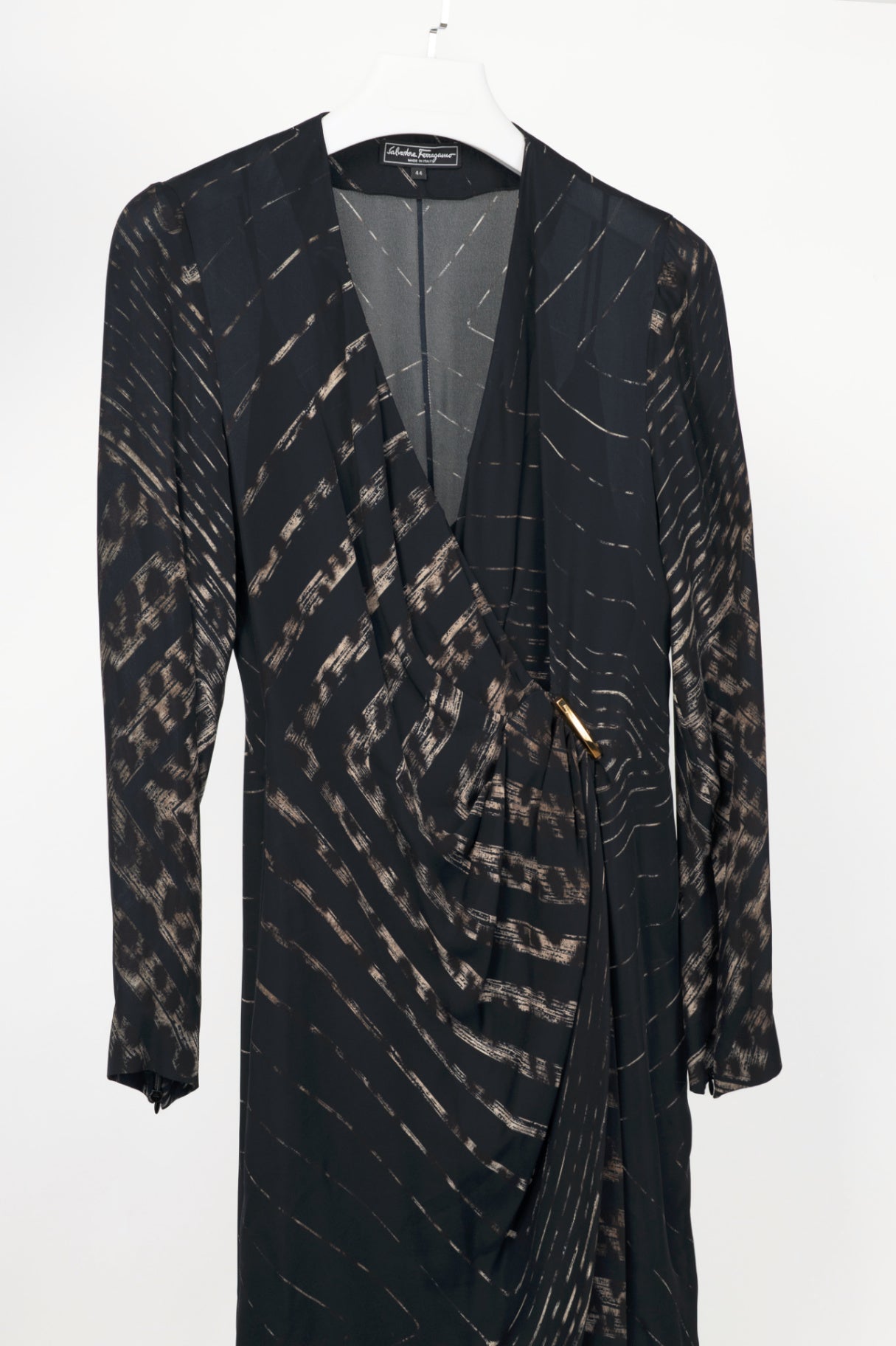 Salvatore Ferragamo Black Abstract-Print Silk-Crepe Surplice Dress
