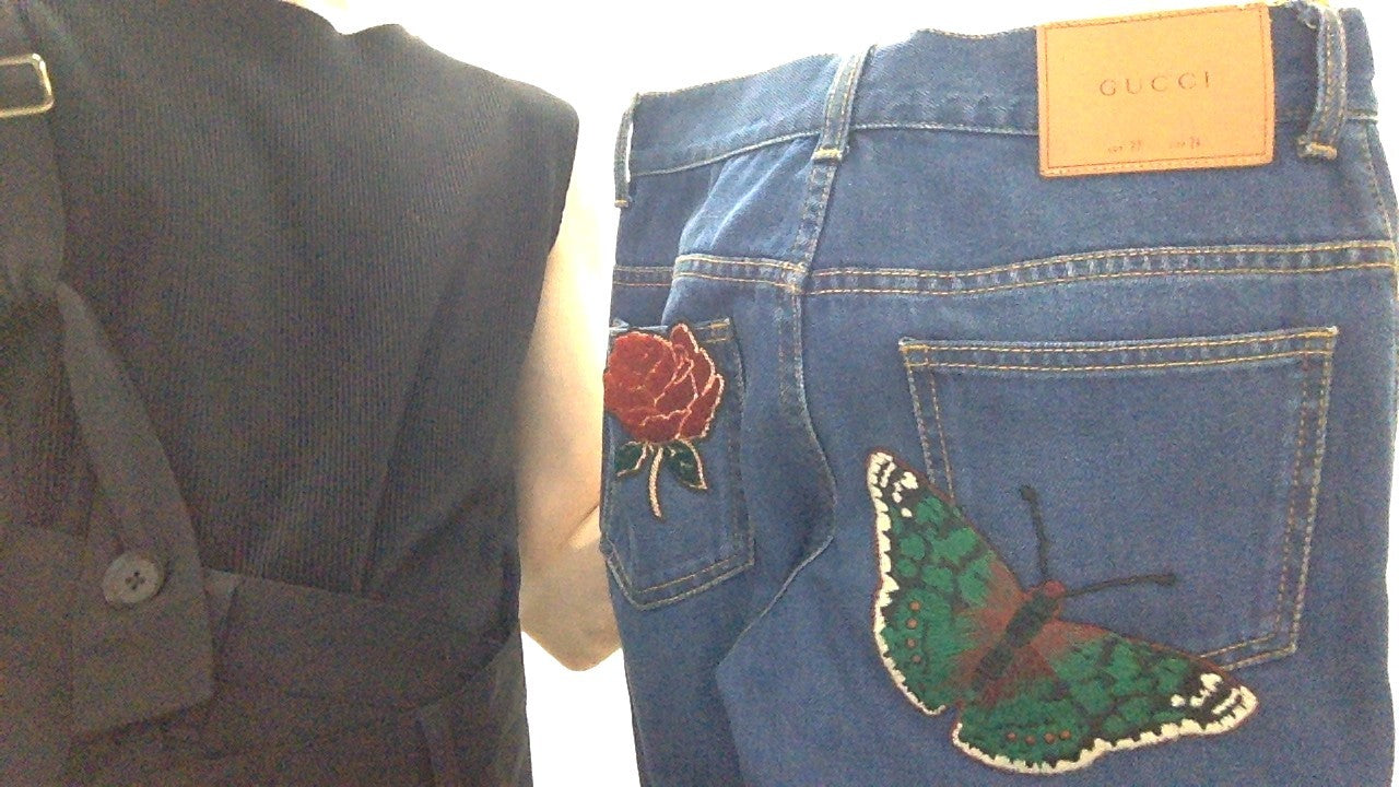 Gucci Embroidered back pocket jeans // 24