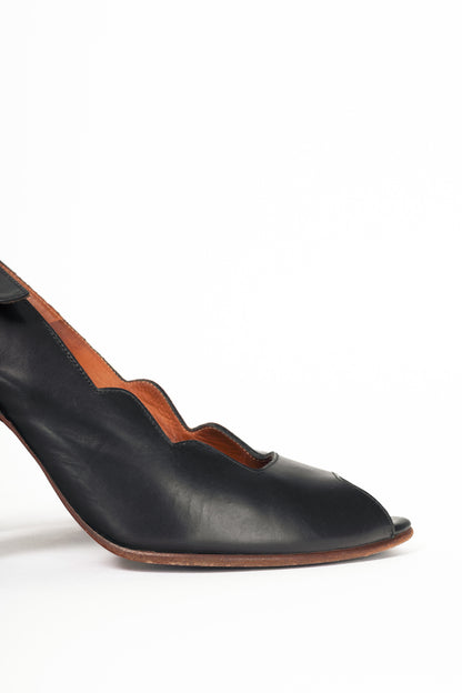 Chie Mihara Nocaso Black Leather Scalloped Slingback Heels