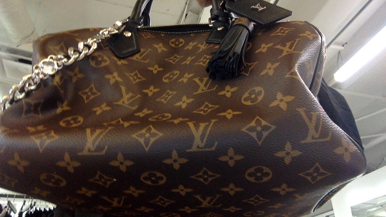 Louis Vuitton brown monogram carryall Shoulder Bag