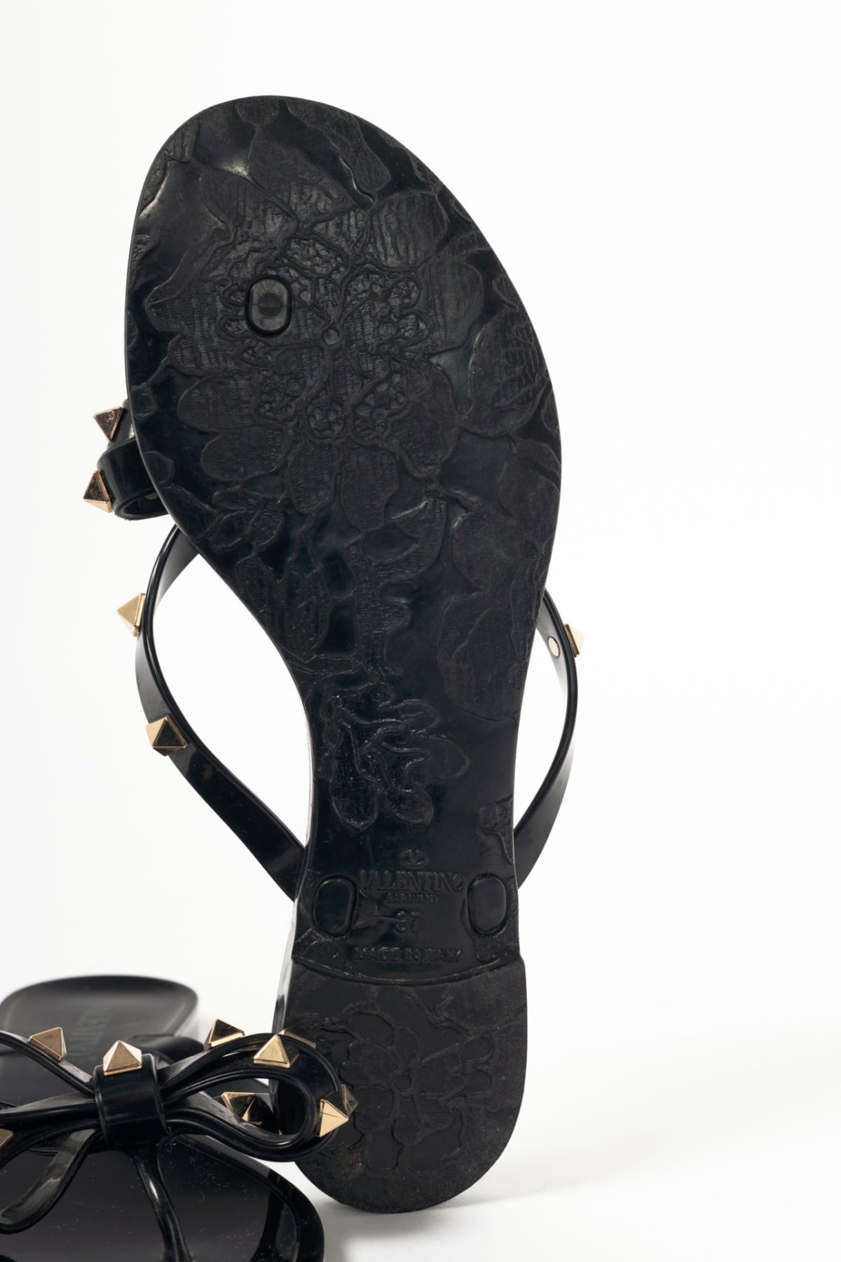 Valentino Garavani Nero Rockstud Bow Jelly Thong Sandals 