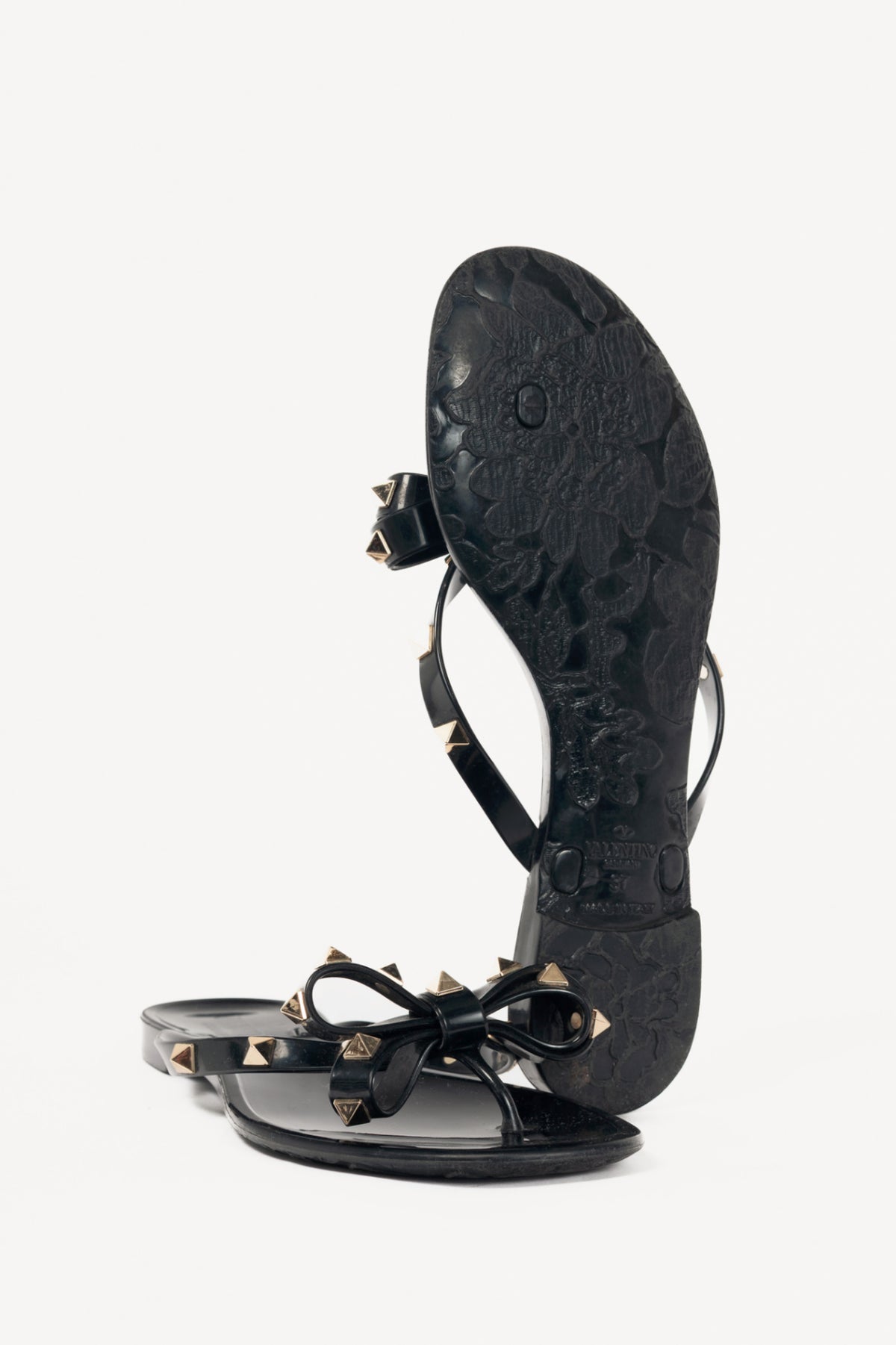 Valentino Garavani Nero Rockstud Bow Jelly Thong Sandals 