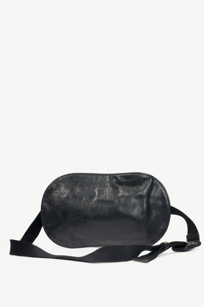 Gucci Black Leather Flat GG Belt Bag