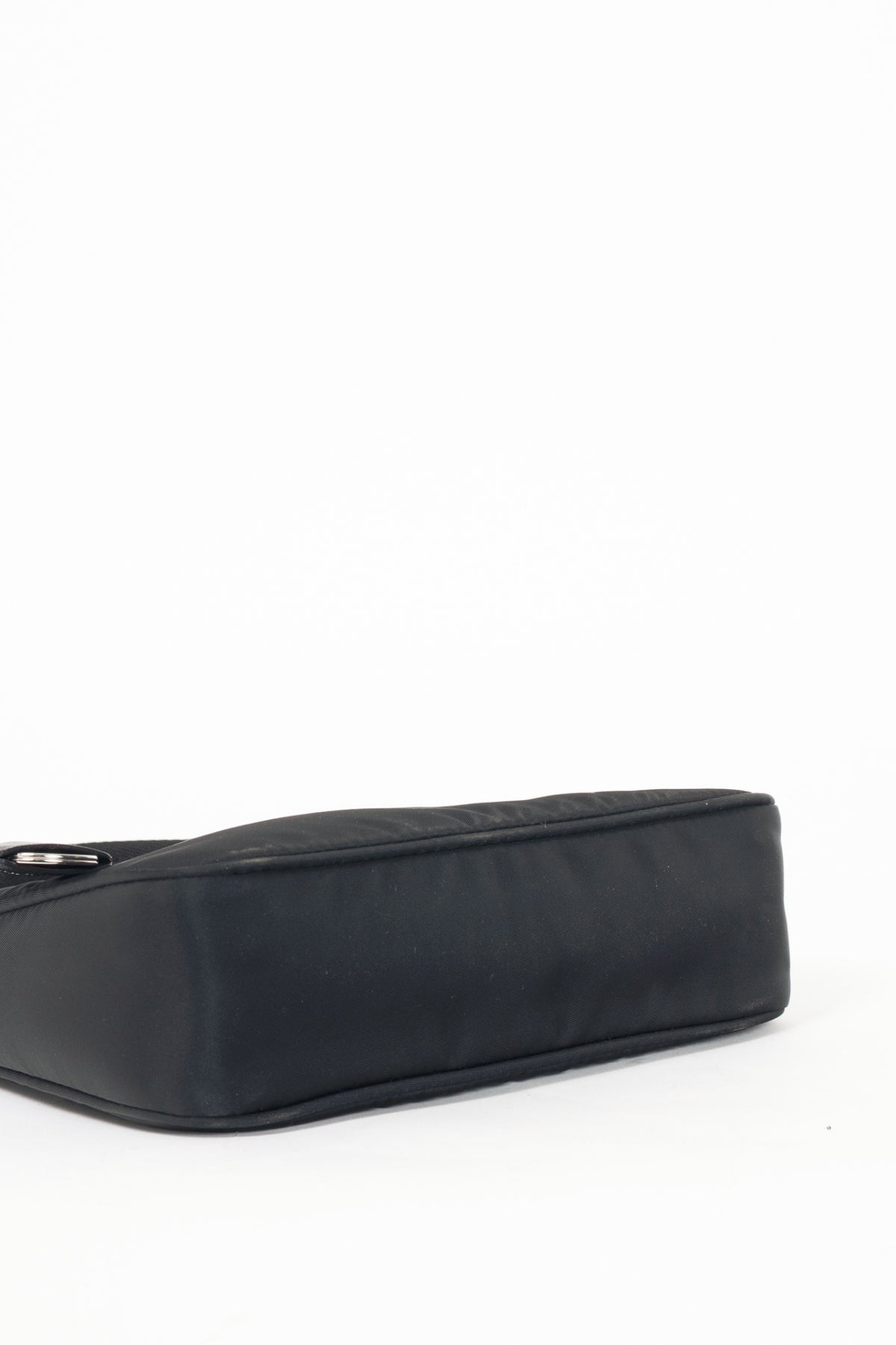 Prada Re-Edition 2000 Nero Tessuto Re-Nylon Mini-Bag