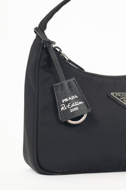 Prada Re-Edition 2000 Nero Tessuto Re-Nylon Mini-Bag