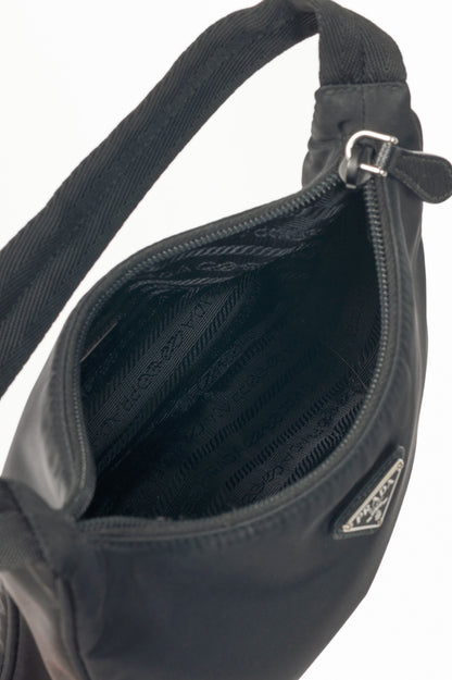 Prada Re-Edition 2000 Nero Tessuto Re-Nylon Mini-Bag
