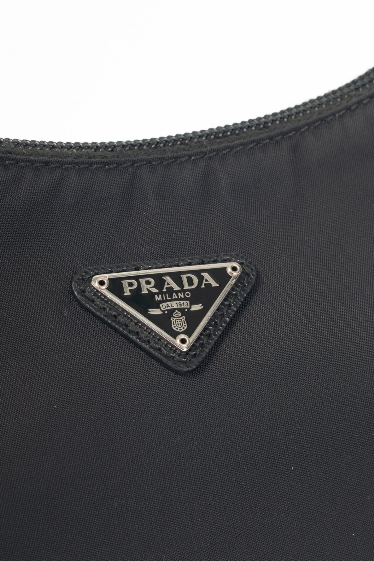 Prada Re-Edition 2000 Nero Tessuto Re-Nylon Mini-Bag