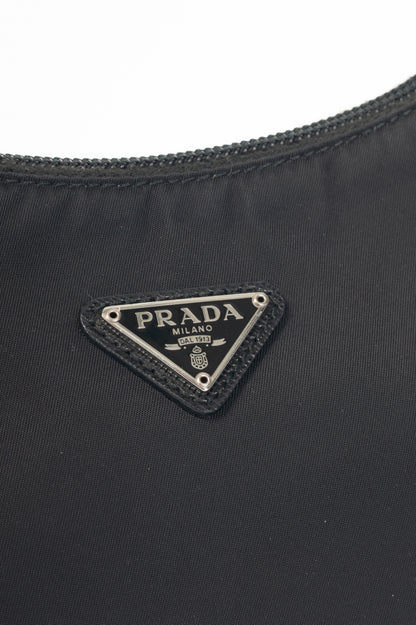 Prada Re-Edition 2000 Nero Tessuto Re-Nylon Mini-Bag