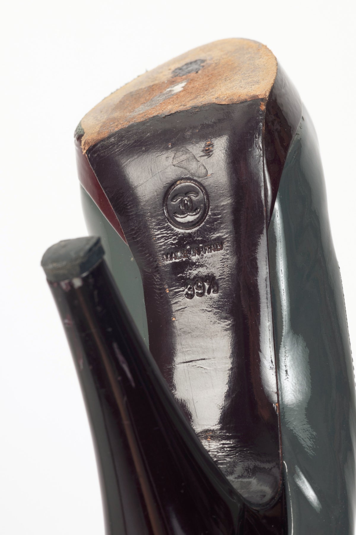 Chanel 08A Grey & Burgundy Patent-Leather Cap-Toe Heels