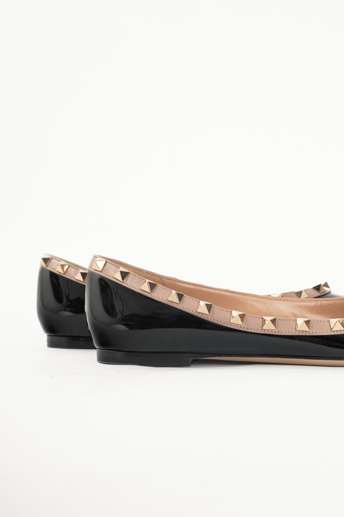 Valentino Garavani Nero & Poudre Rockstud Patent-Leather Ballet Flats