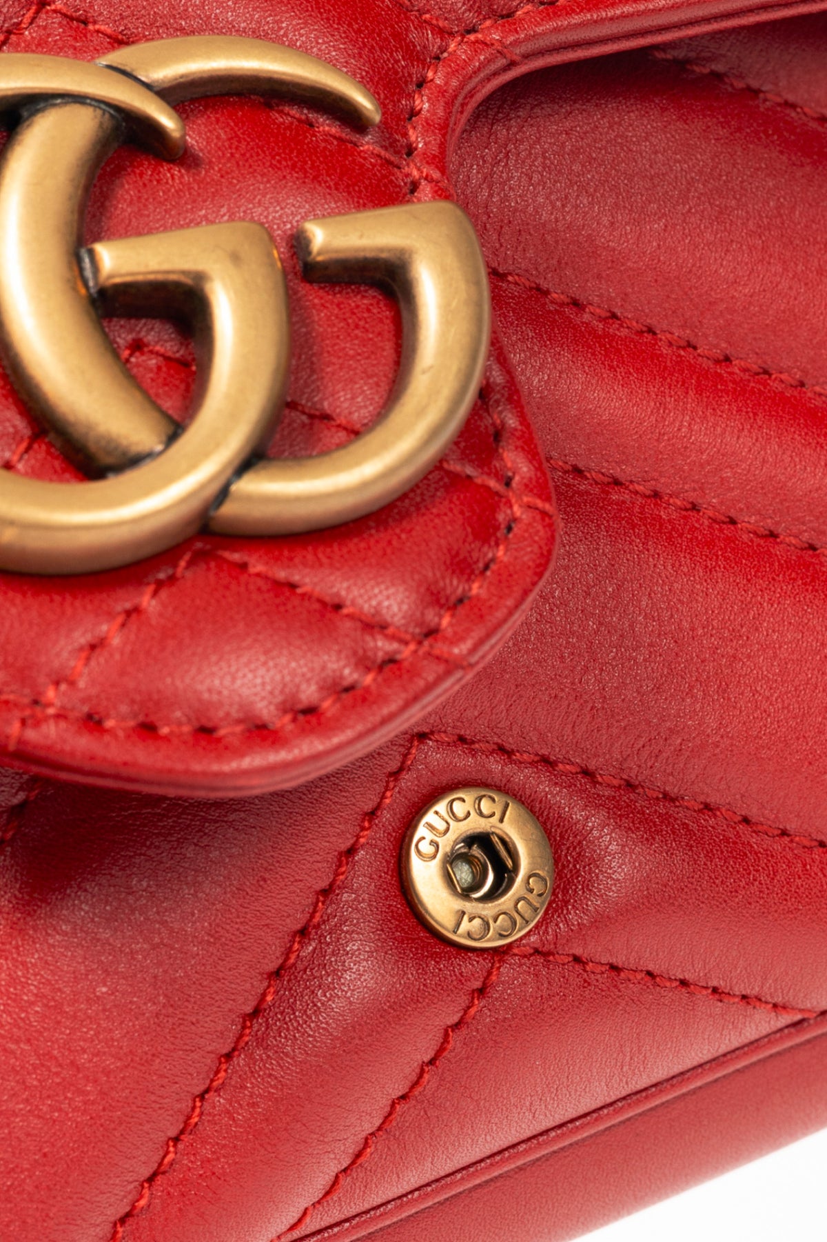 Gucci red mini marmont bag