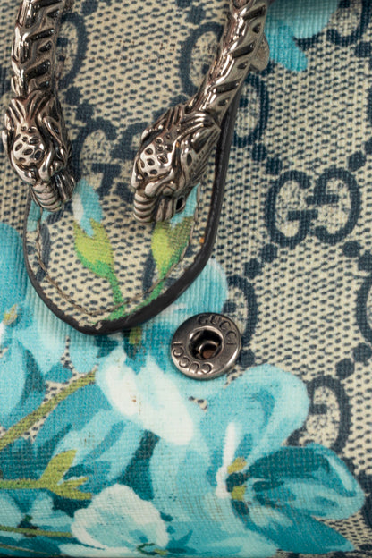 Gucci blooms bag on chain