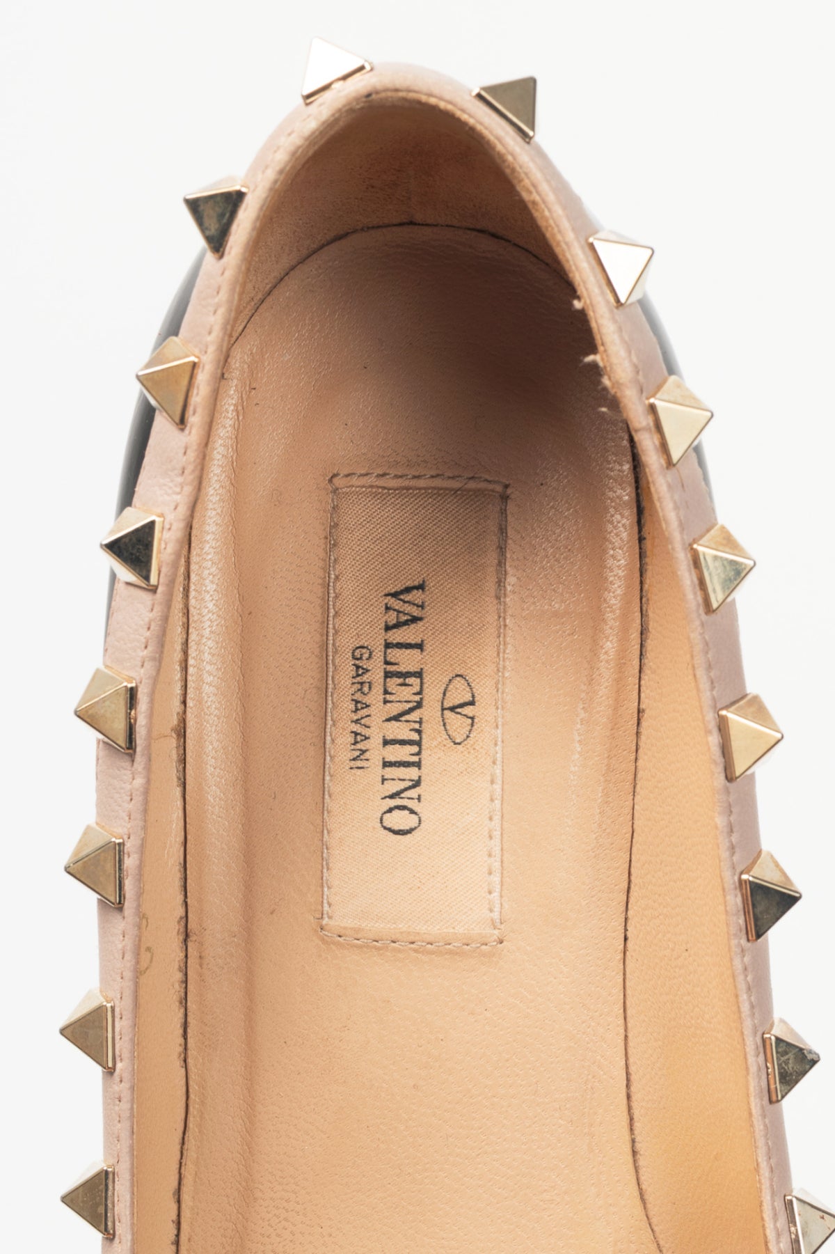 Valentino Garavani Nero & Poudre Patent-Leather Rockstud Wedges