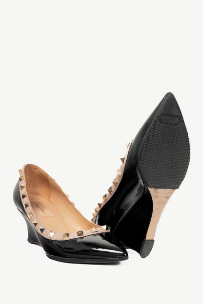Valentino Garavani Nero & Poudre Patent-Leather Rockstud Wedges