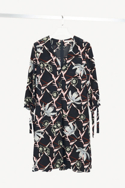 Dorothee Schumacher SS16 Navy Floral-Print Silk-Crepe Mini Dress