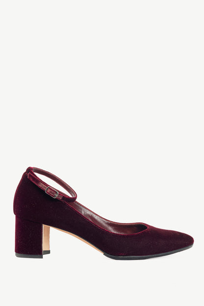 Manolo Blahnik Listony Strap Bordo Velvet Pumps