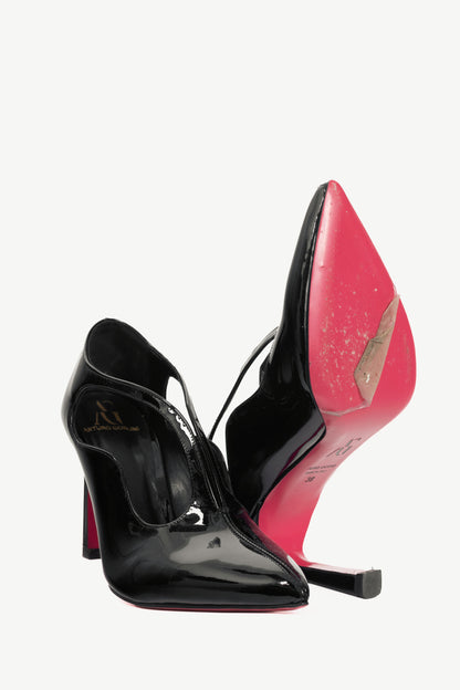 Arturo Gorlini Mask Black Patent-Leather Cutout Pumps