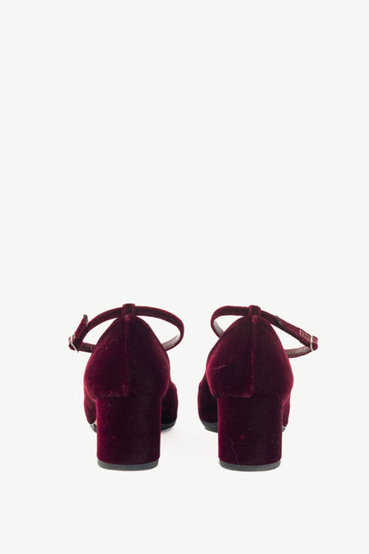 Manolo Blahnik Listony Strap Bordo Velvet Pumps