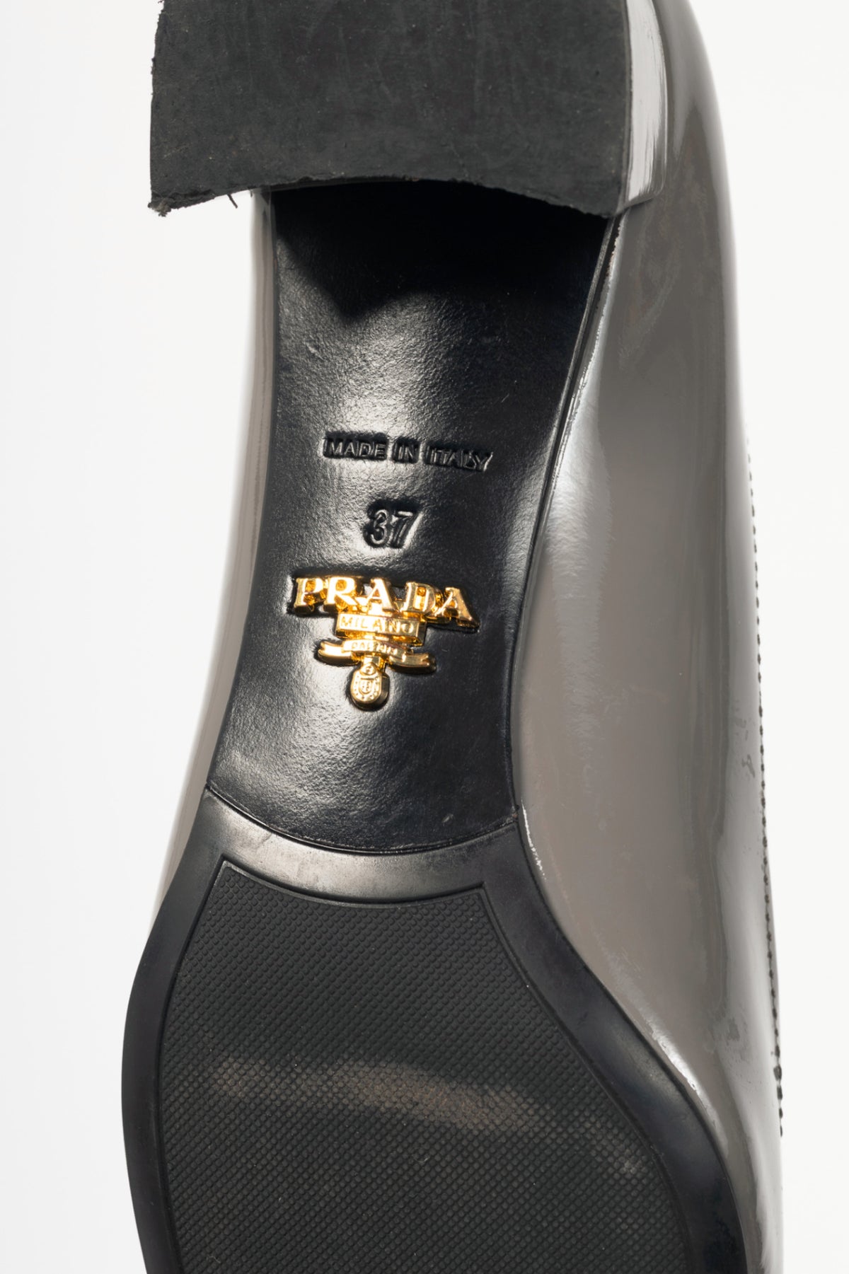 Prada Grey Patent-Leather Bow Block-Heel Pumps