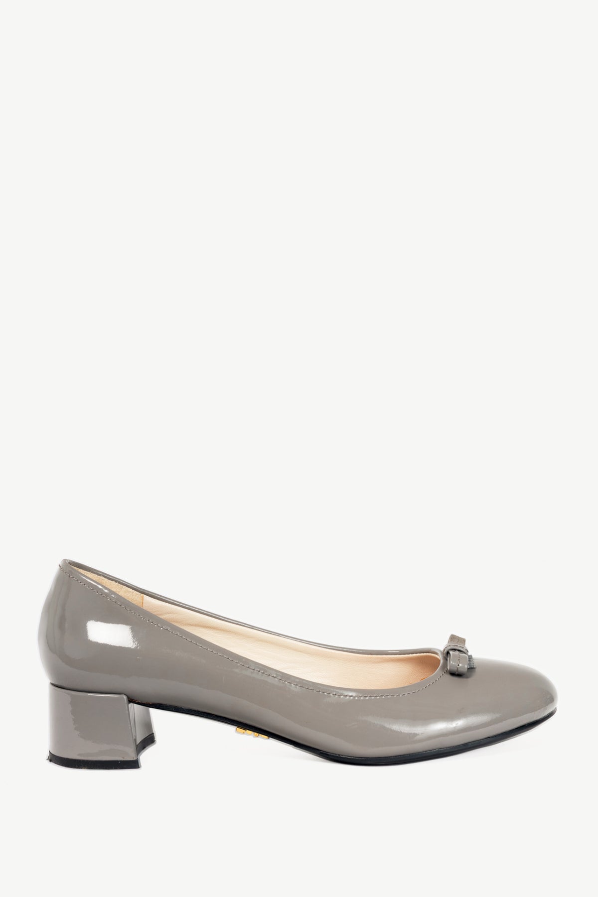 Prada Grey Patent-Leather Bow Block-Heel Pumps