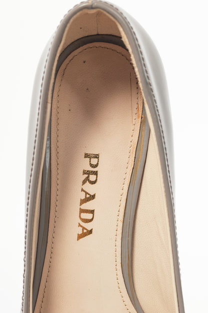 Prada Grey Patent-Leather Bow Block-Heel Pumps