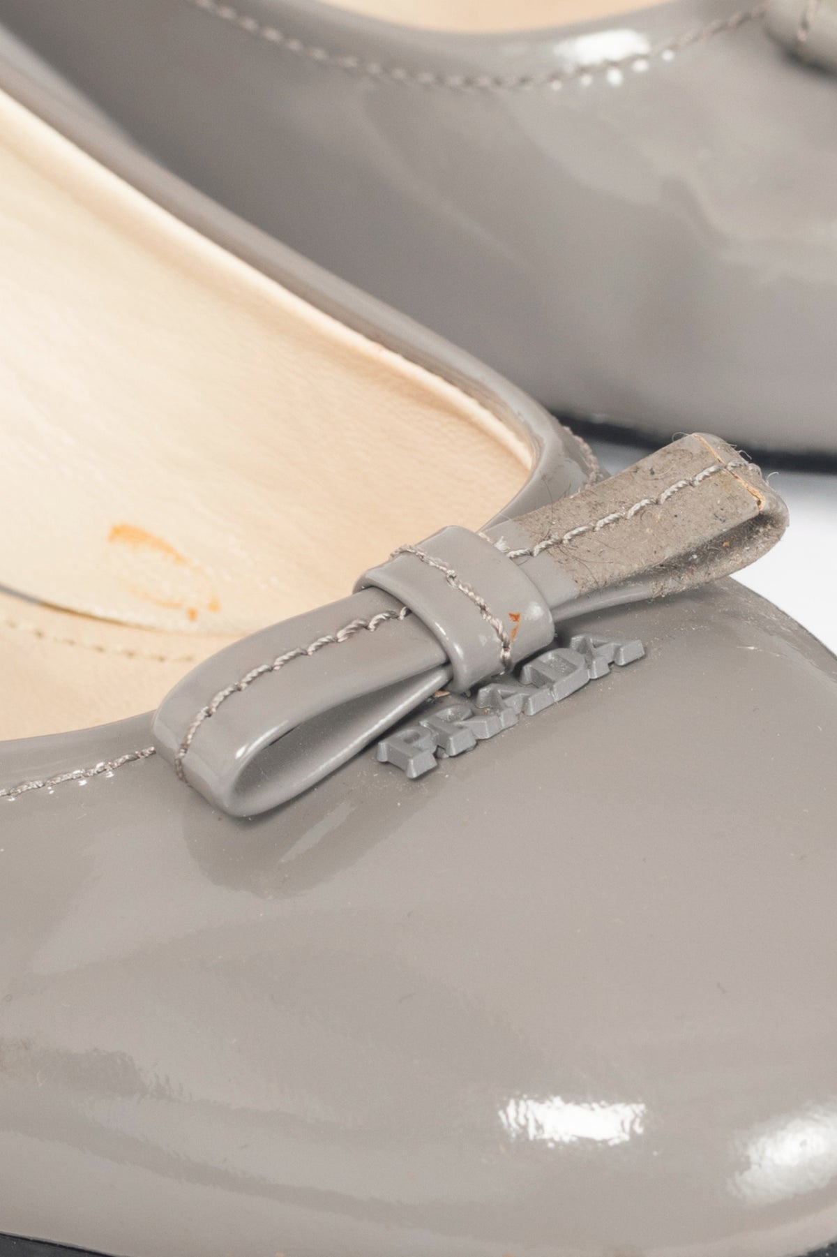 Prada Grey Patent-Leather Bow Block-Heel Pumps