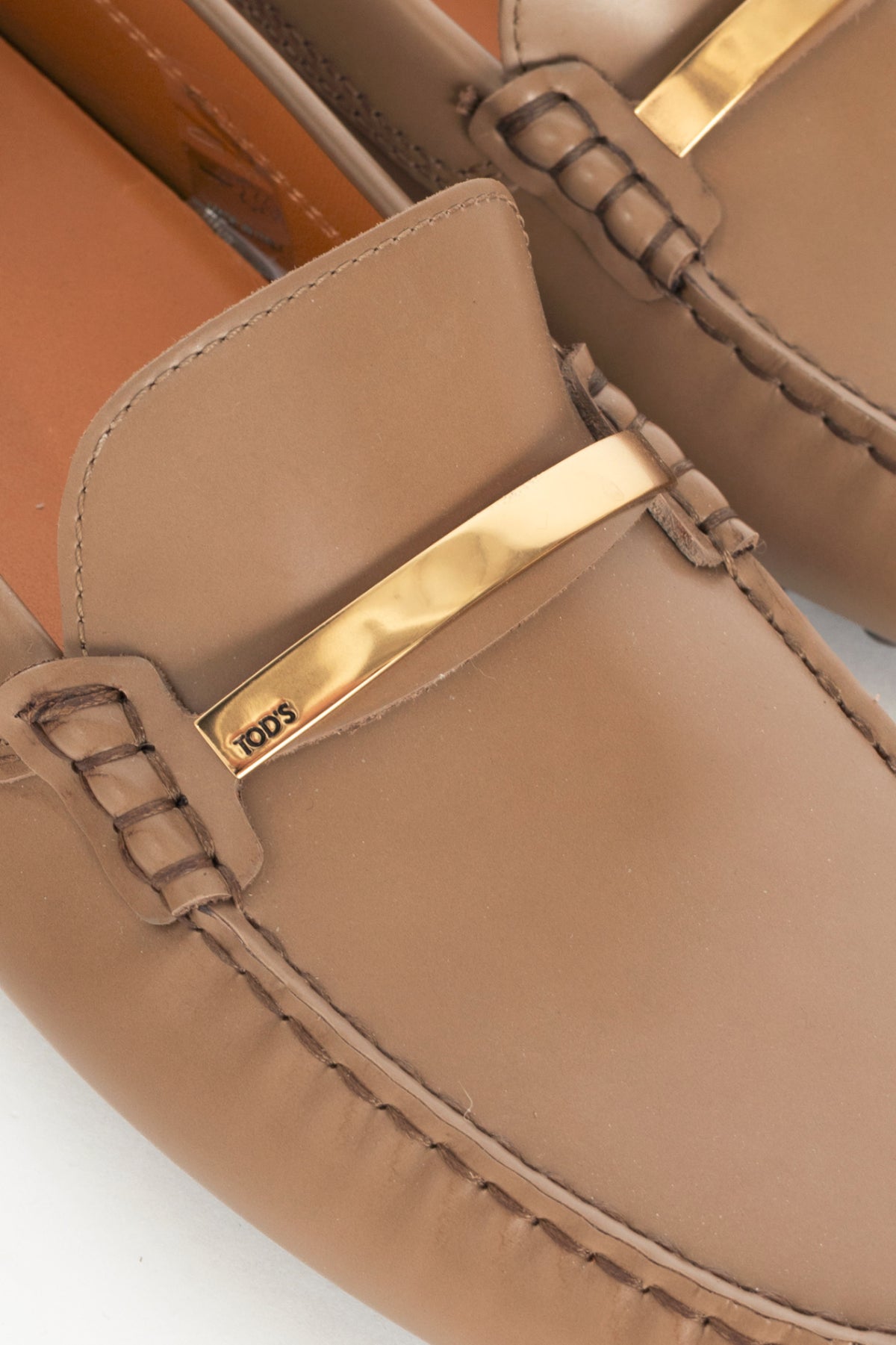 Tod's Gommino Brown Buffed Leather Logo-Bar Driving Shoes