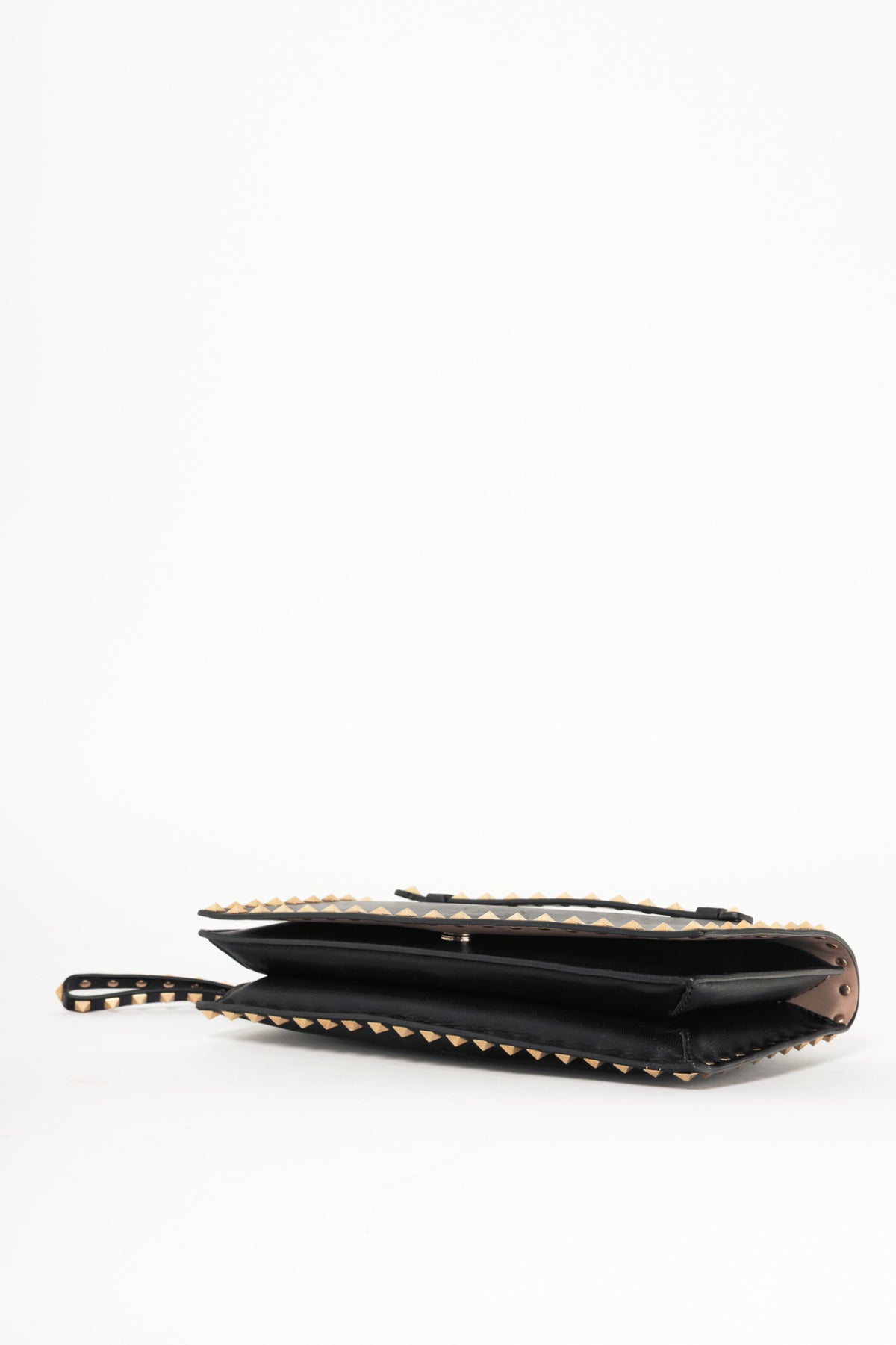 Valentino Garavani Nero Nappa Leather Rockstud Wristlet Clutch