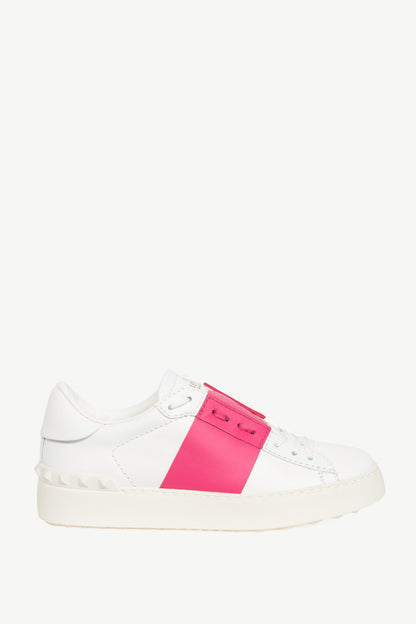 Valentino Garavani Open Bianco & Pink Stripe Low-Top Rockstud Sneakers