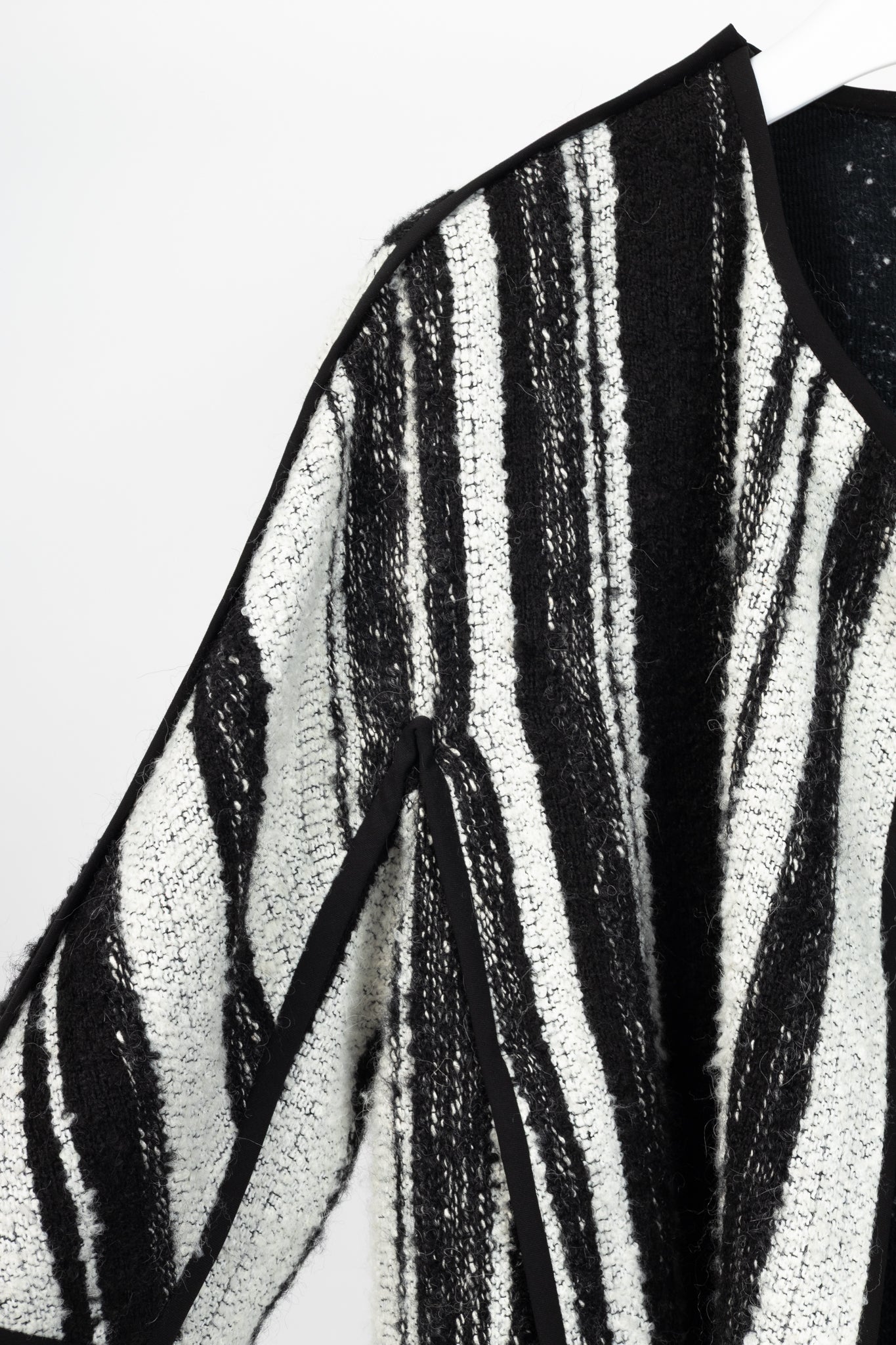 Akris Punto White & Black Striped Cotton Boucle-Tweed Jacket