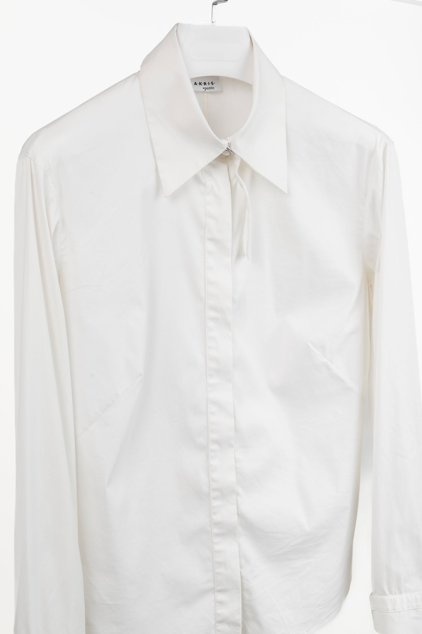 Akris White Zippered Shirt with Belted Collar and Cuffs