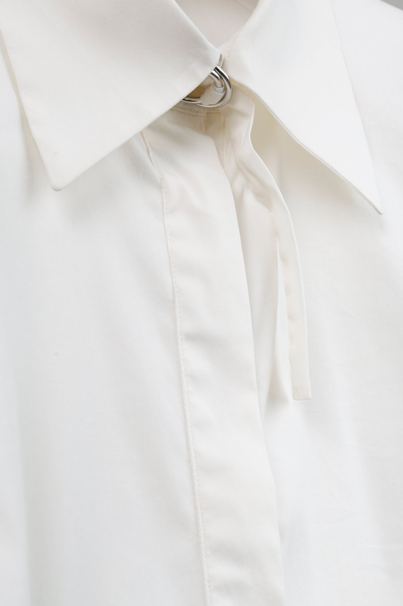 Akris White Zippered Shirt with Belted Collar and Cuffs